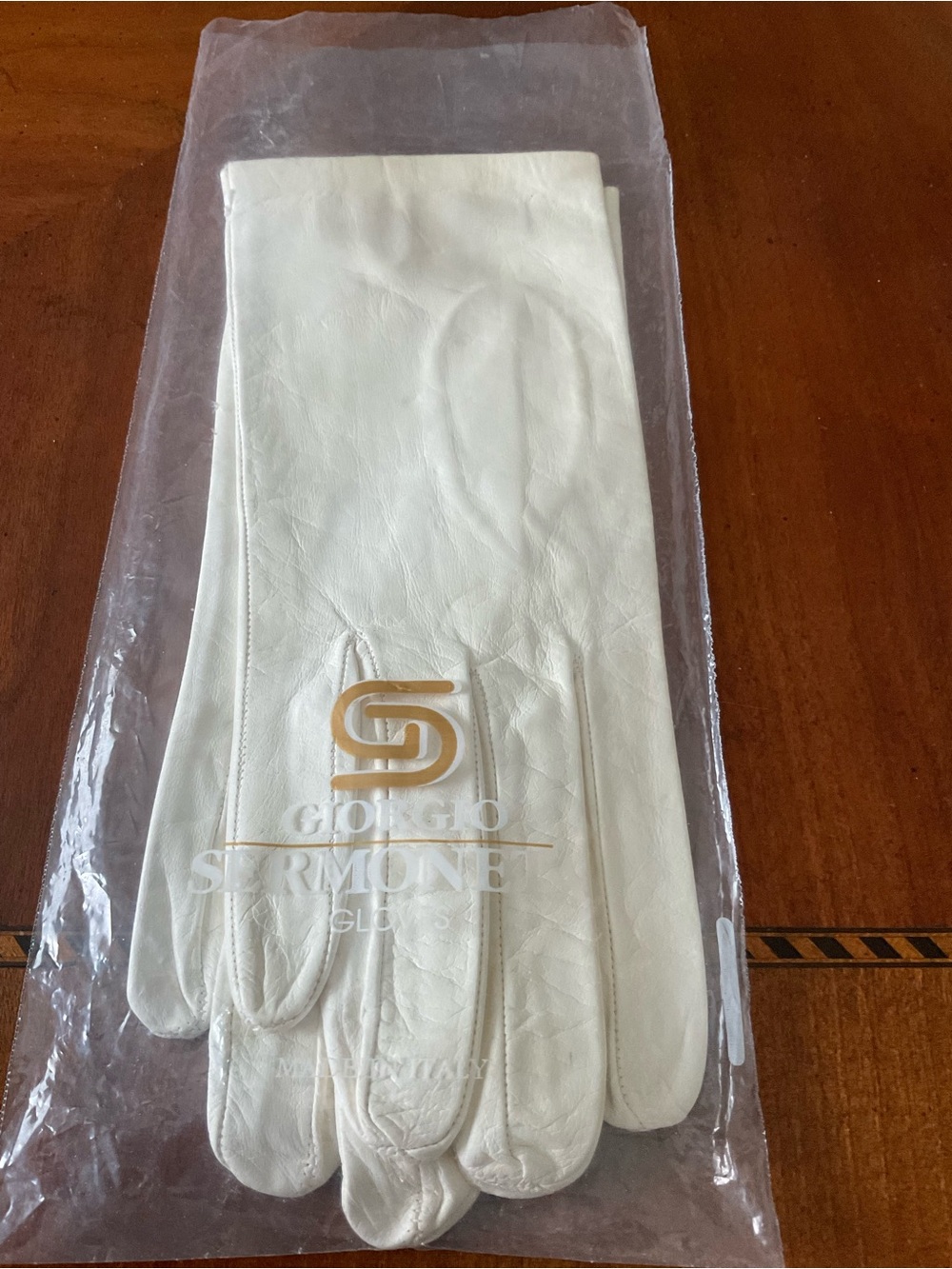 Georgia Boot White Leather Women's Gloves, made in ITALY